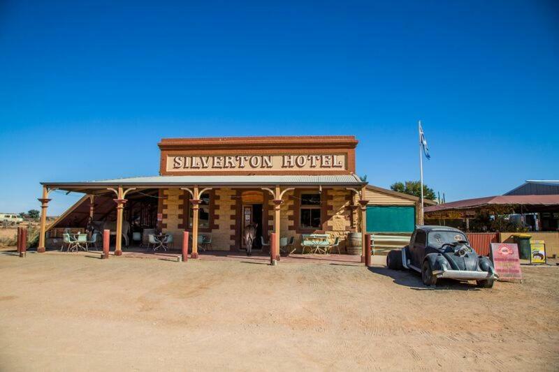 The Silverton Hotel Esterno foto